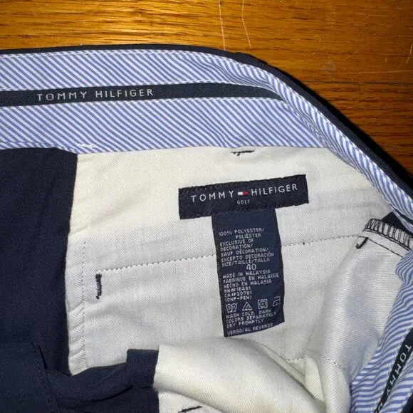 Tommy Hilfiger Shorts Size 40 | Used Condition - Picture 3 of 3